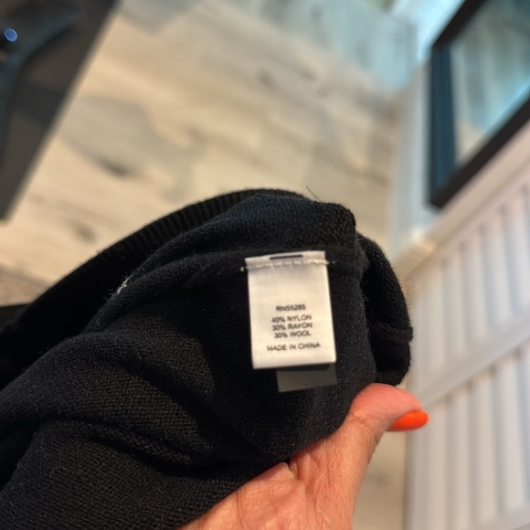 Express Design Studio NWOT buttoned Vest in Nylon, Viscose & wool blend. - Picture 7 of 7